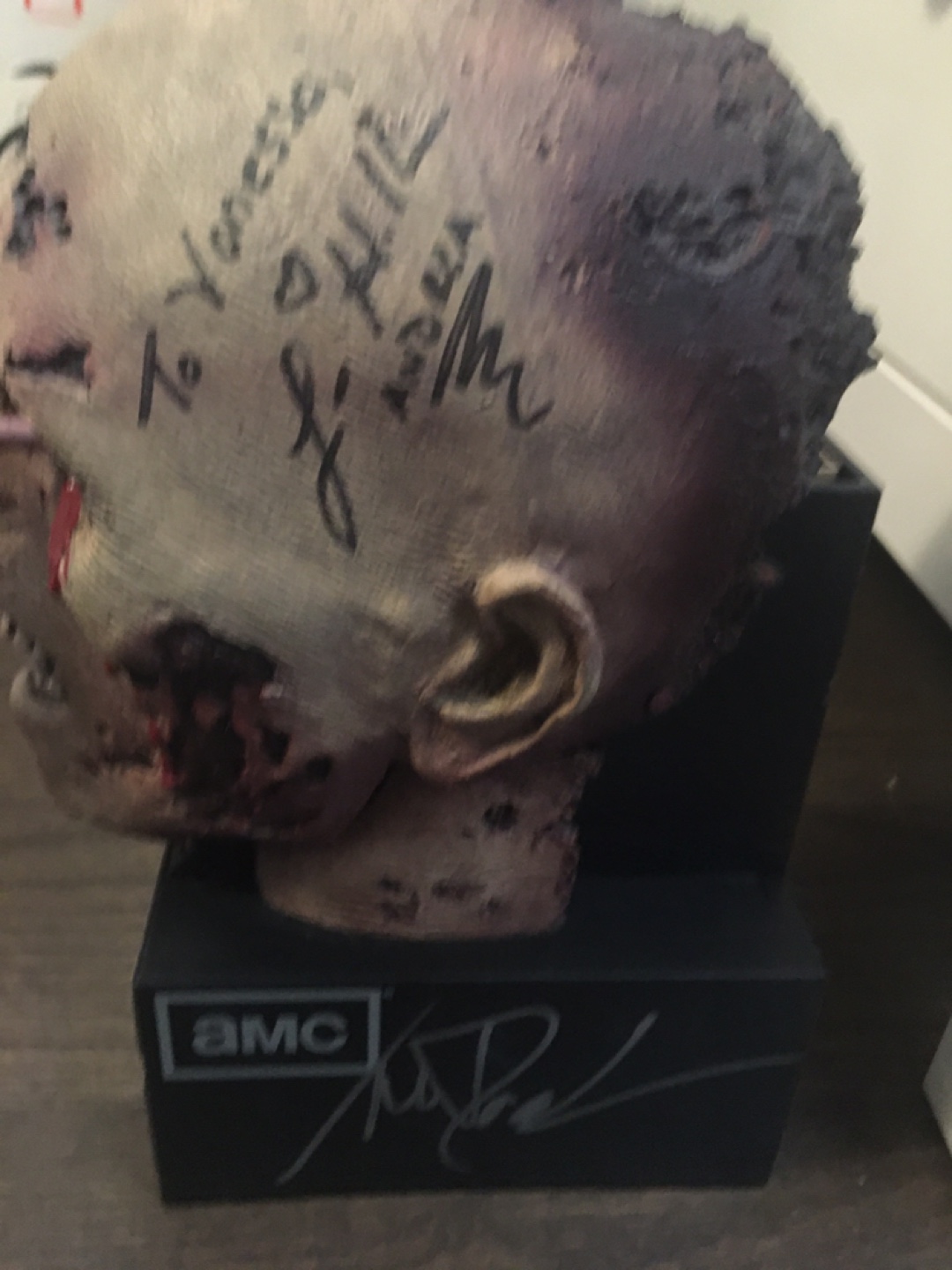 The Walking Dead Blu-Ray Set Zombie head personalized autographs - photo 4