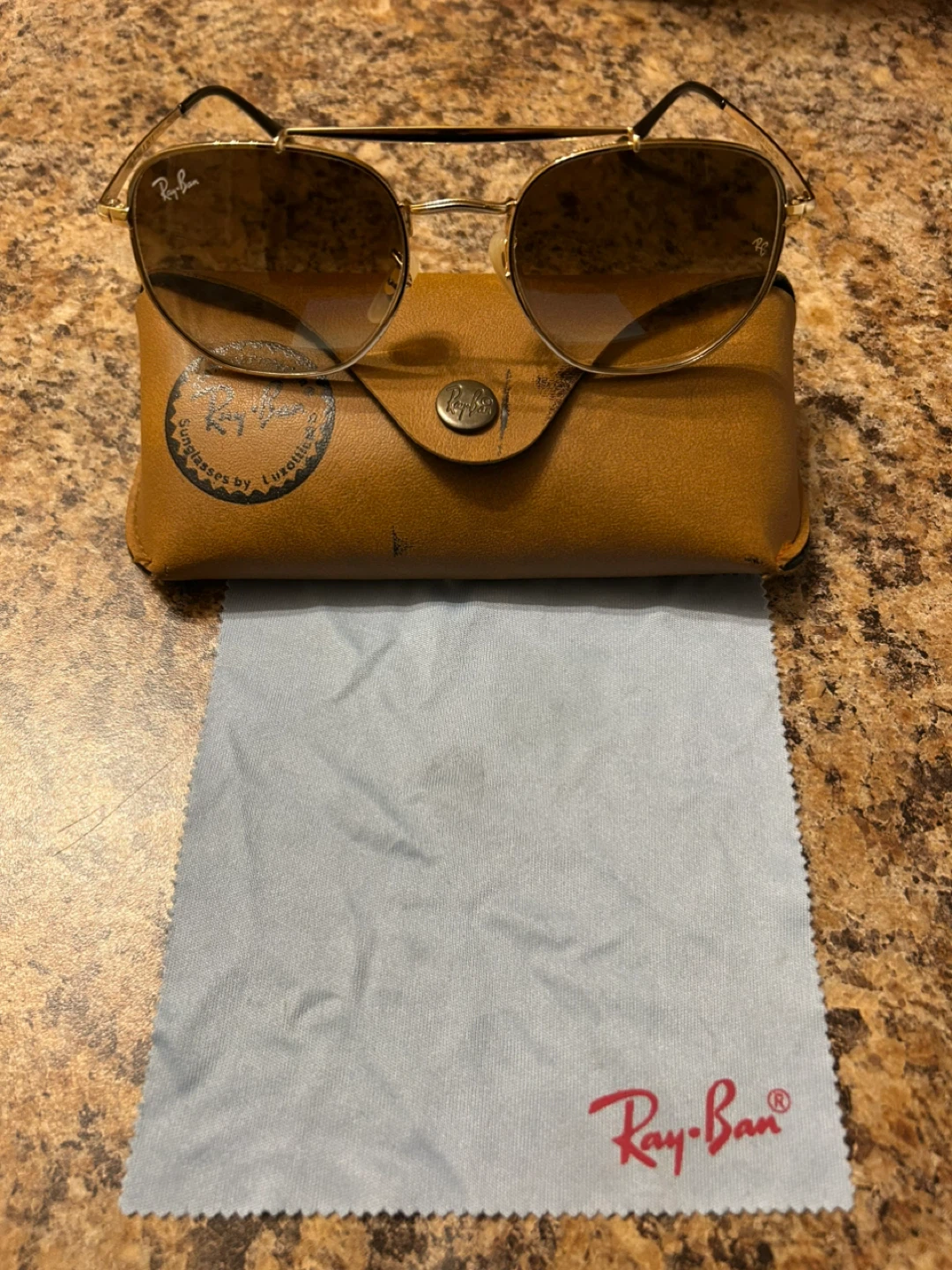 Ray-Ban Sunglasses with Case