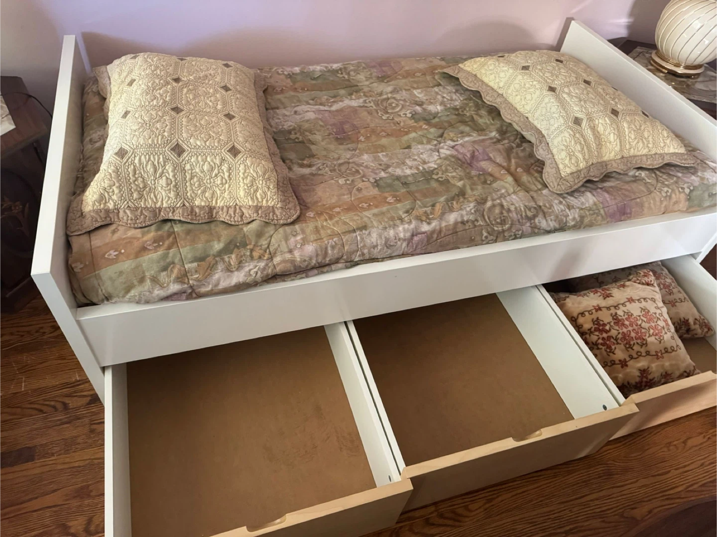 White Day Bed with Drawers - photo 4