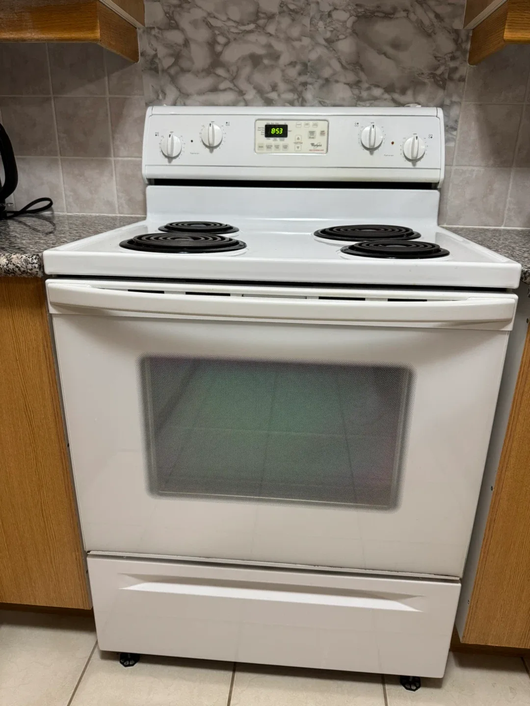 Whirlpool White Electric Stove image indicator(2)
