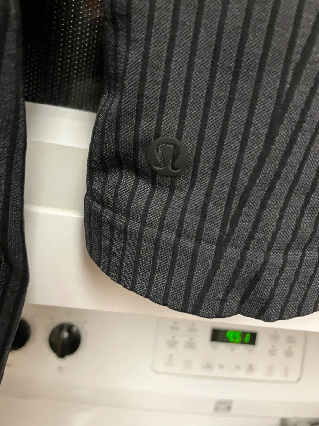 Lululemon Long Sleeve hold tight top image indicator(3)
