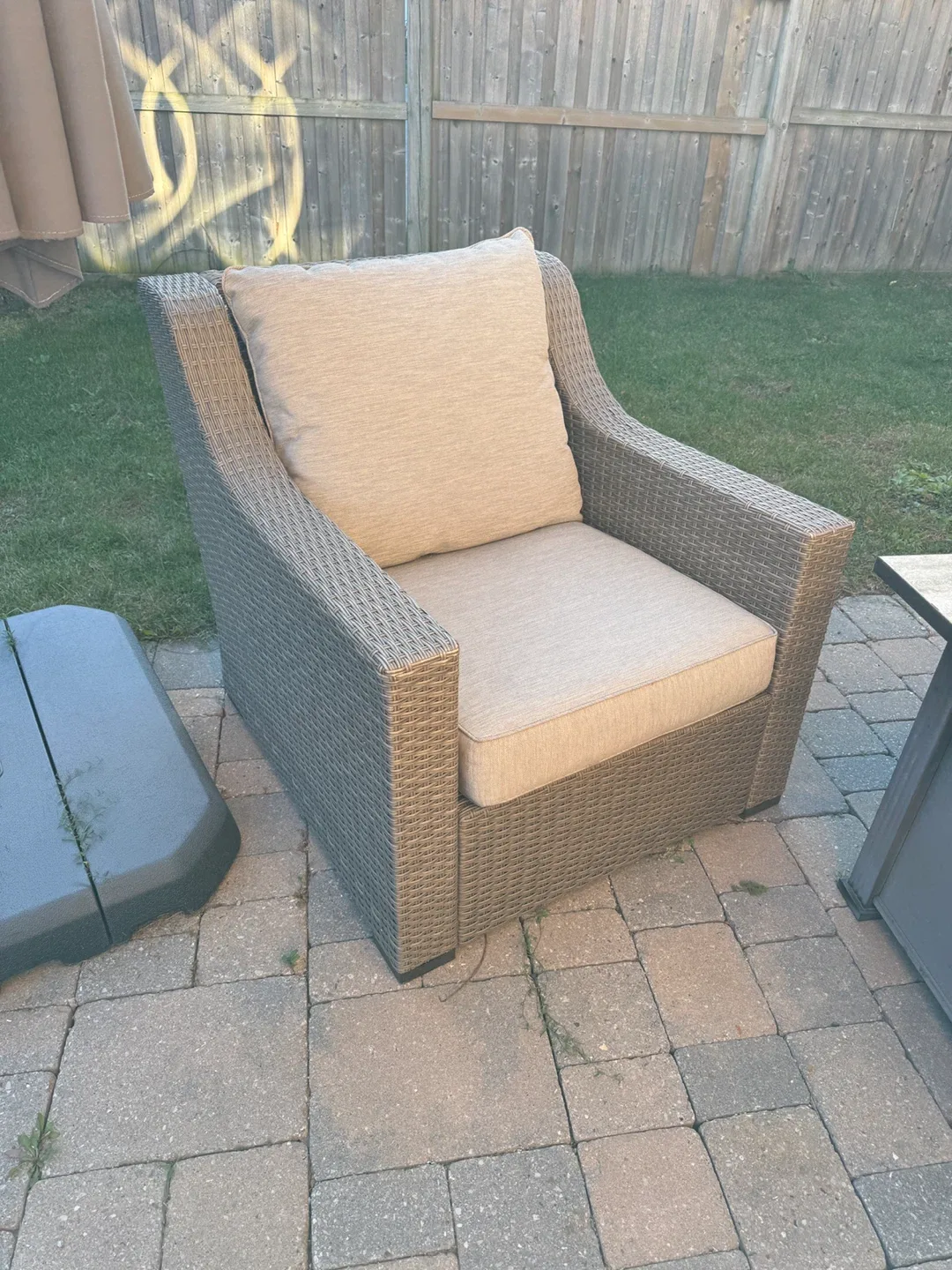 Outdoor Sectional Sofa with Fire Pit Table and umbrella image indicator(6)