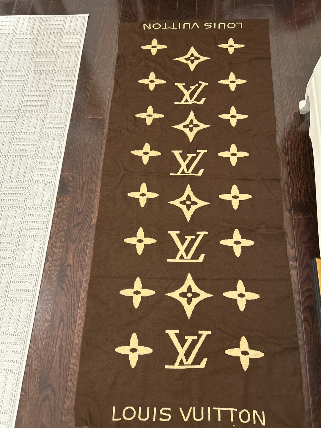 LV pashmina thumbnail