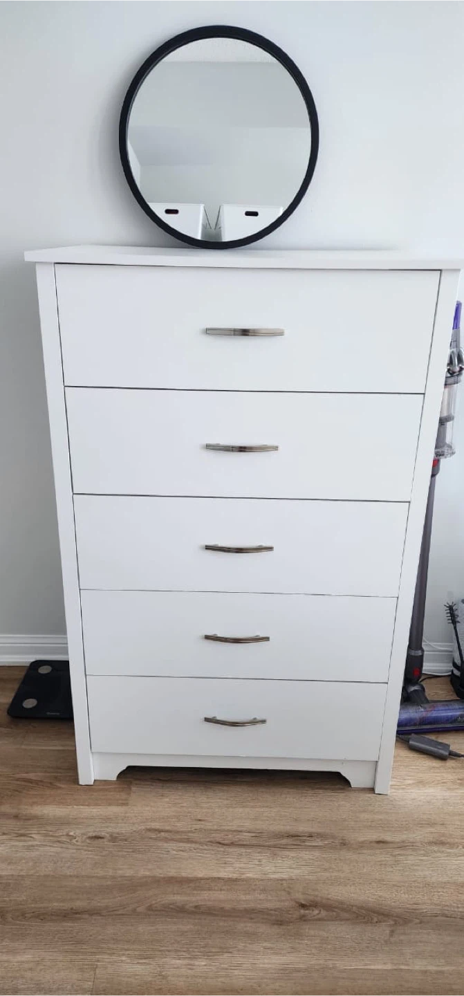 White 5-Drawer Chest Dresser