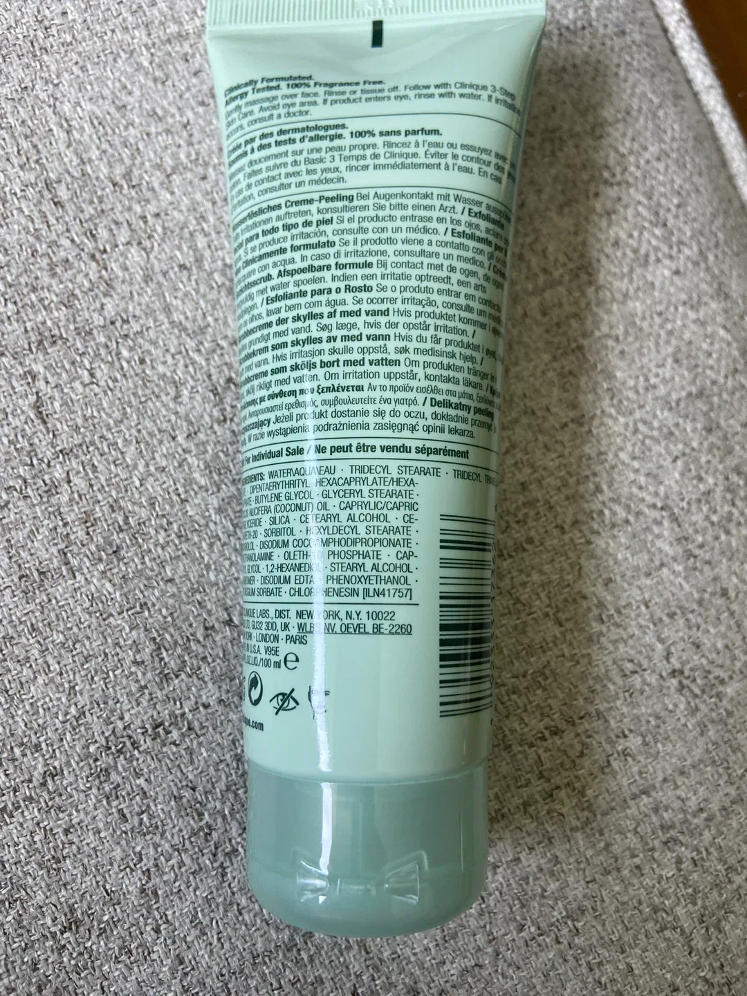 Clinique 7 Day Scrub Cream Rinse-Off Formula image indicator(2)