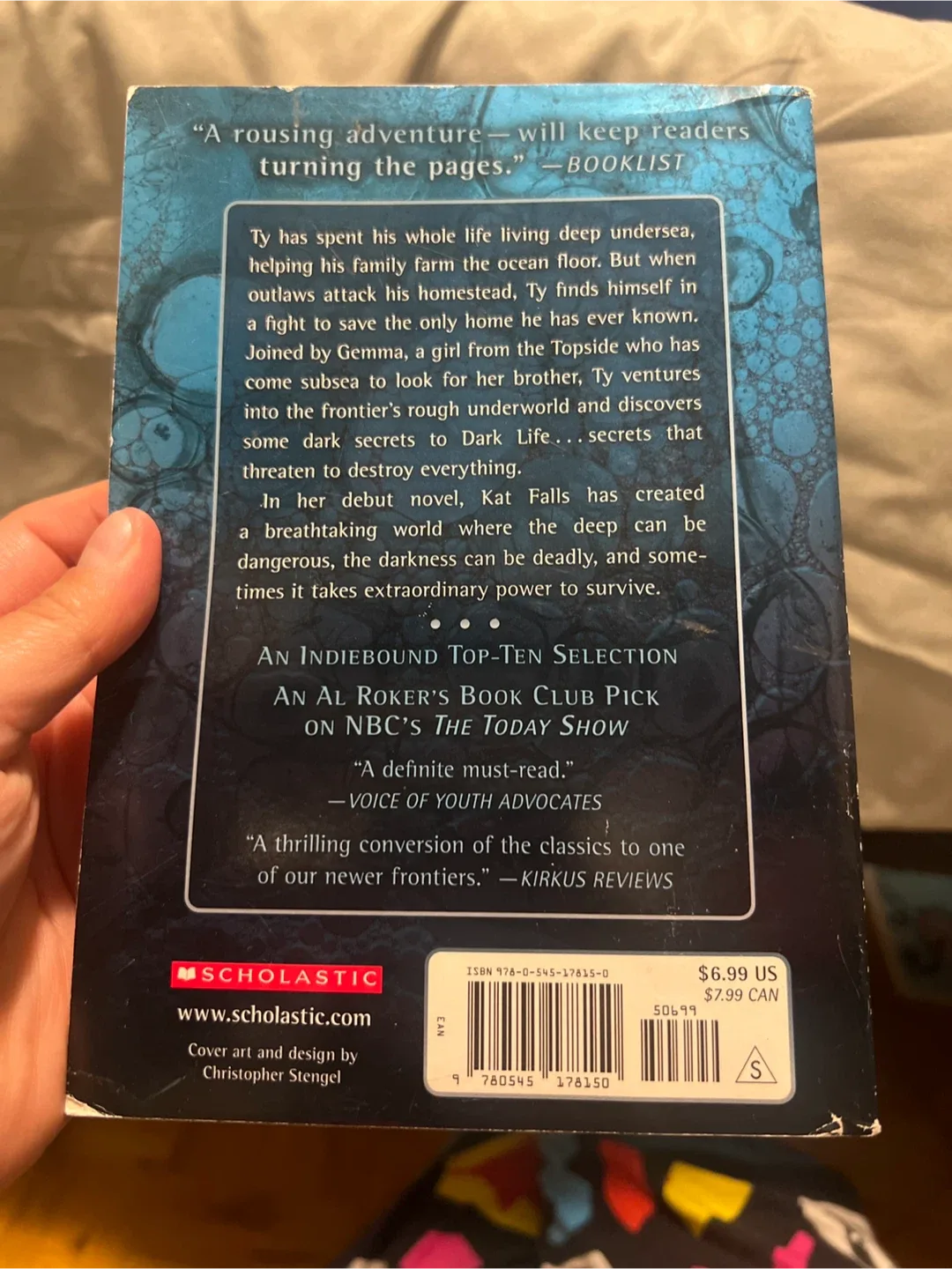 Dark Life by Kat Falls image indicator(2)