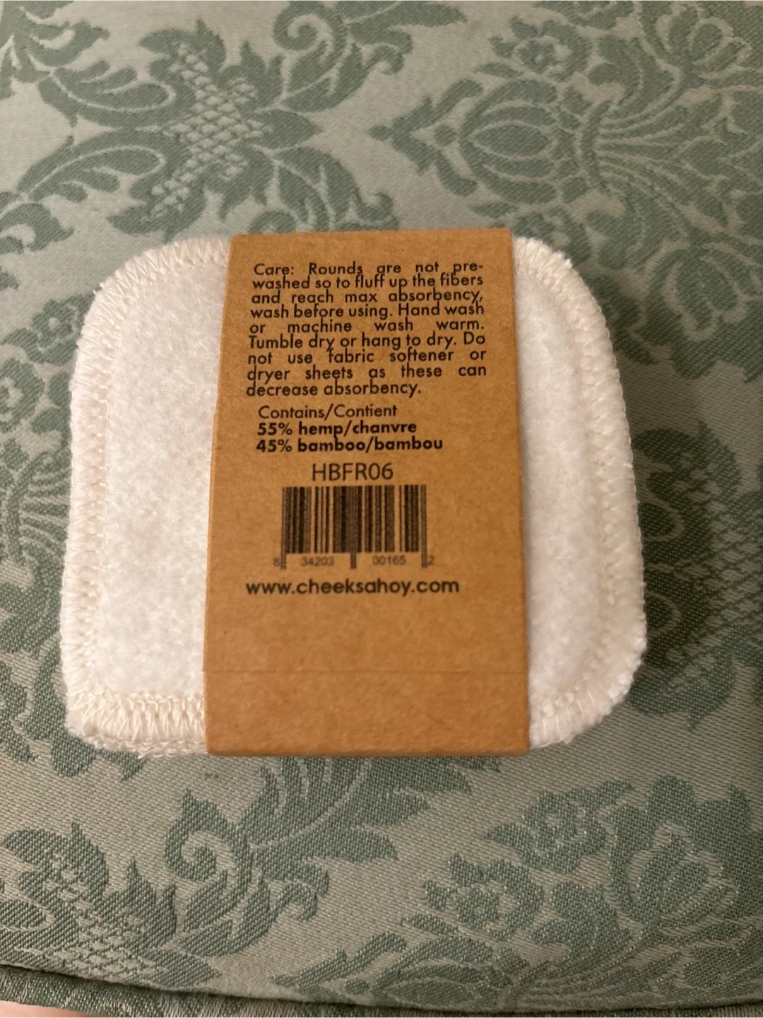 Cheeks Ahoy Hemp + Bamboo Facial Rounds image indicator(2)