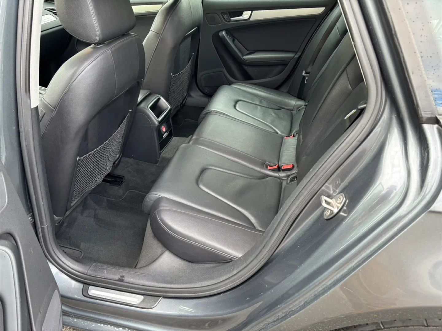 Audi A4 Sedan - Grey image indicator(7)