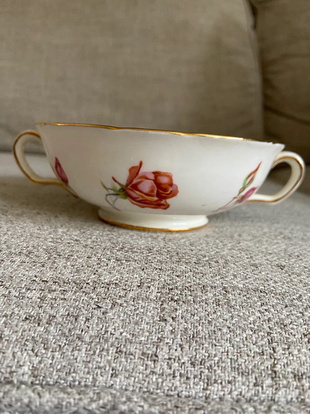 Hammersley Bone China Bowl with Rose Design image indicator(2)