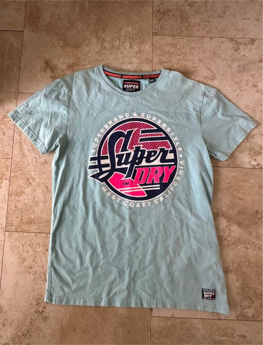Superdry T-Shirt - Size M