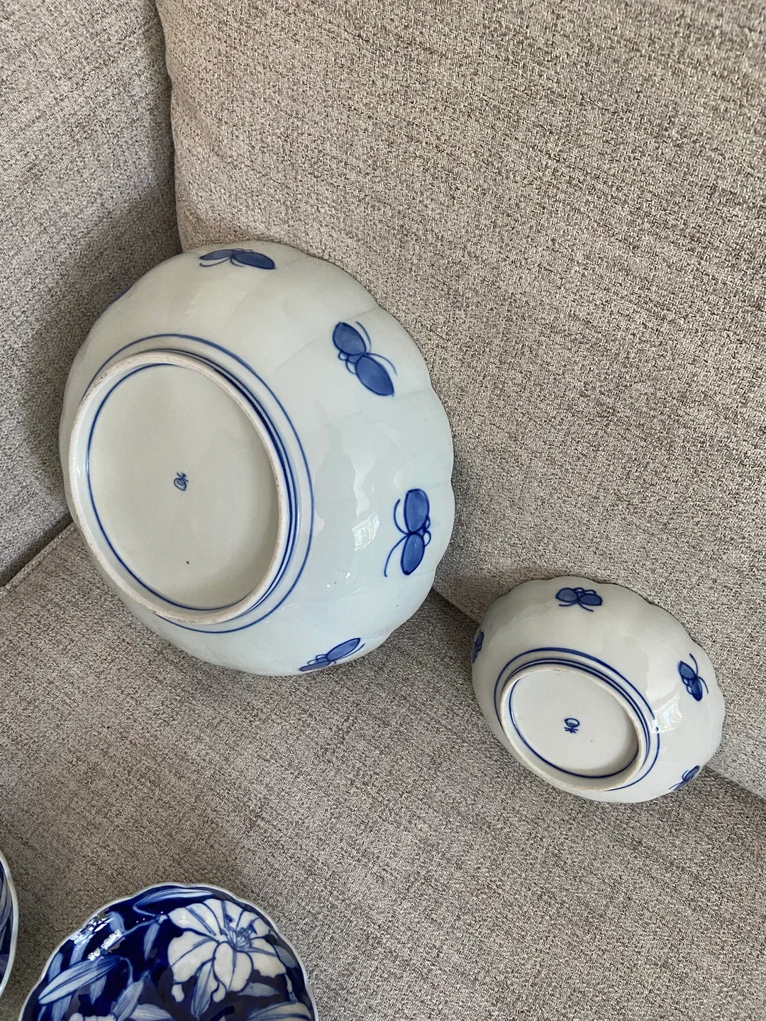 Vintage Blue & White Floral Bowls set of 4 image indicator(2)