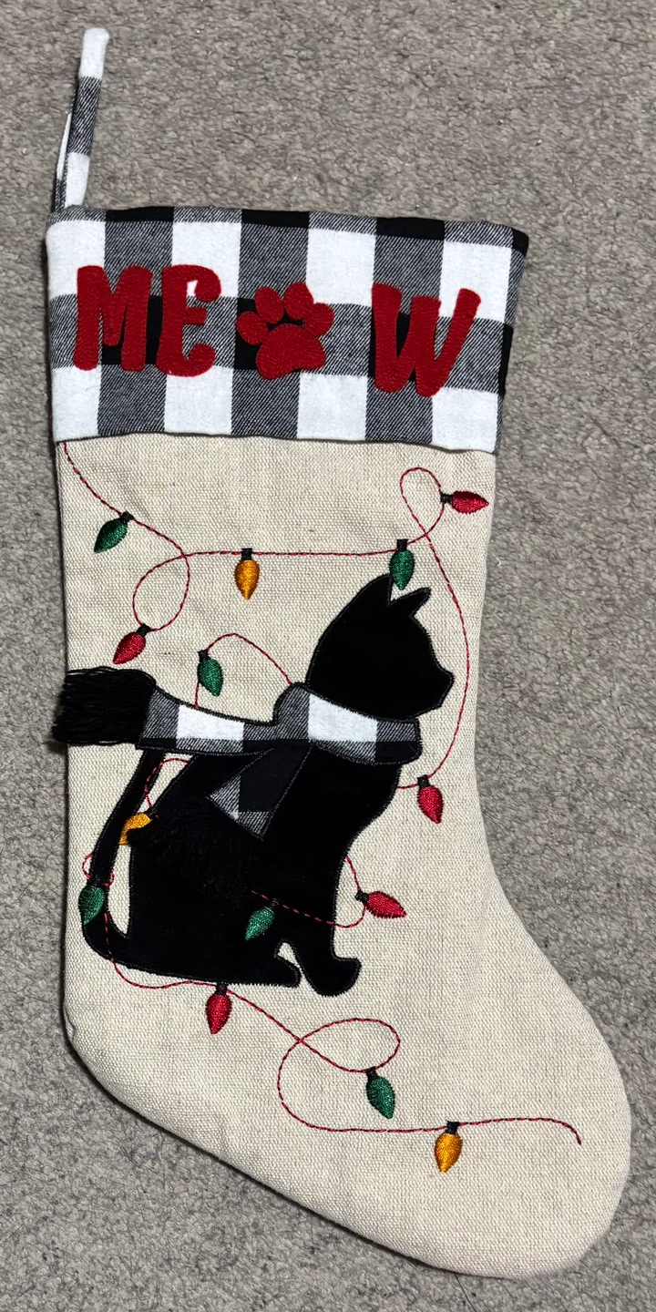 Christmas Stockings, Garland, Tree Skirt & Storage Bag - photo 4