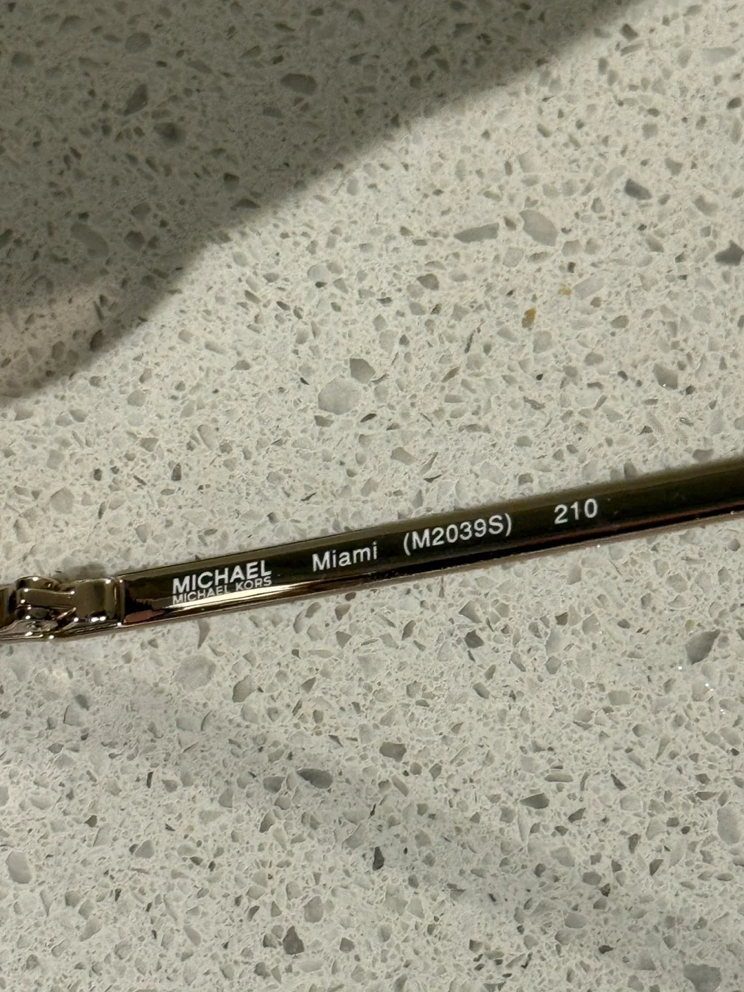 Michael Kors women’s sunglasses M2039S with case image indicator(3)