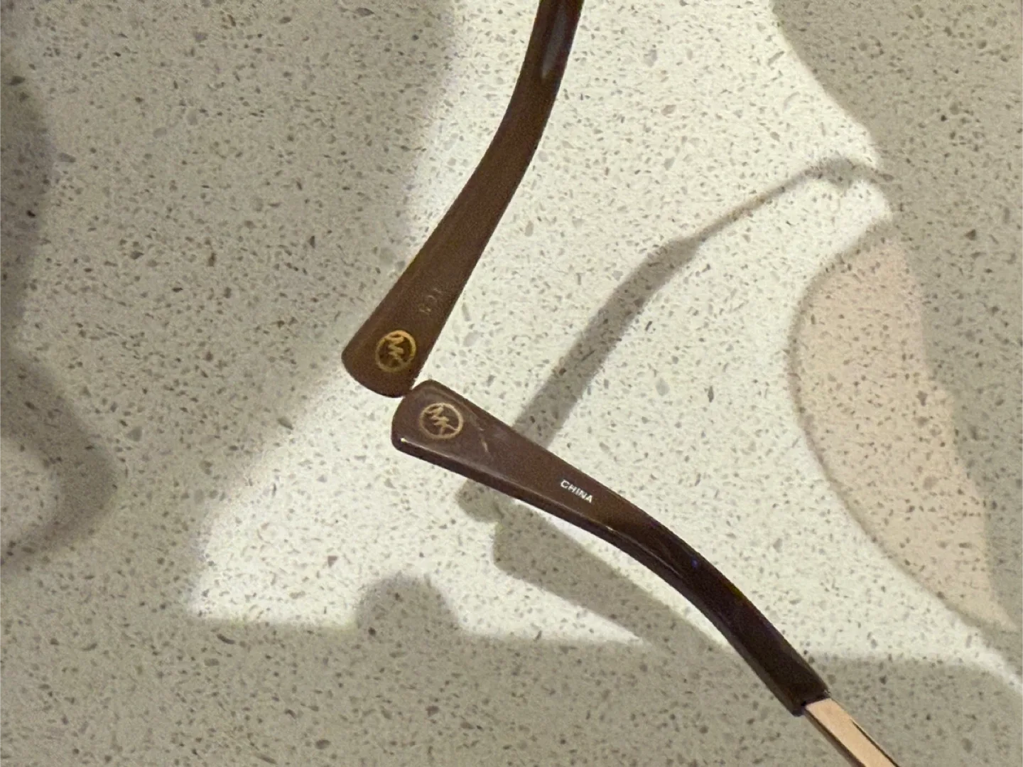 Michael Kors women�’s sunglasses M2039S with case image indicator(8)