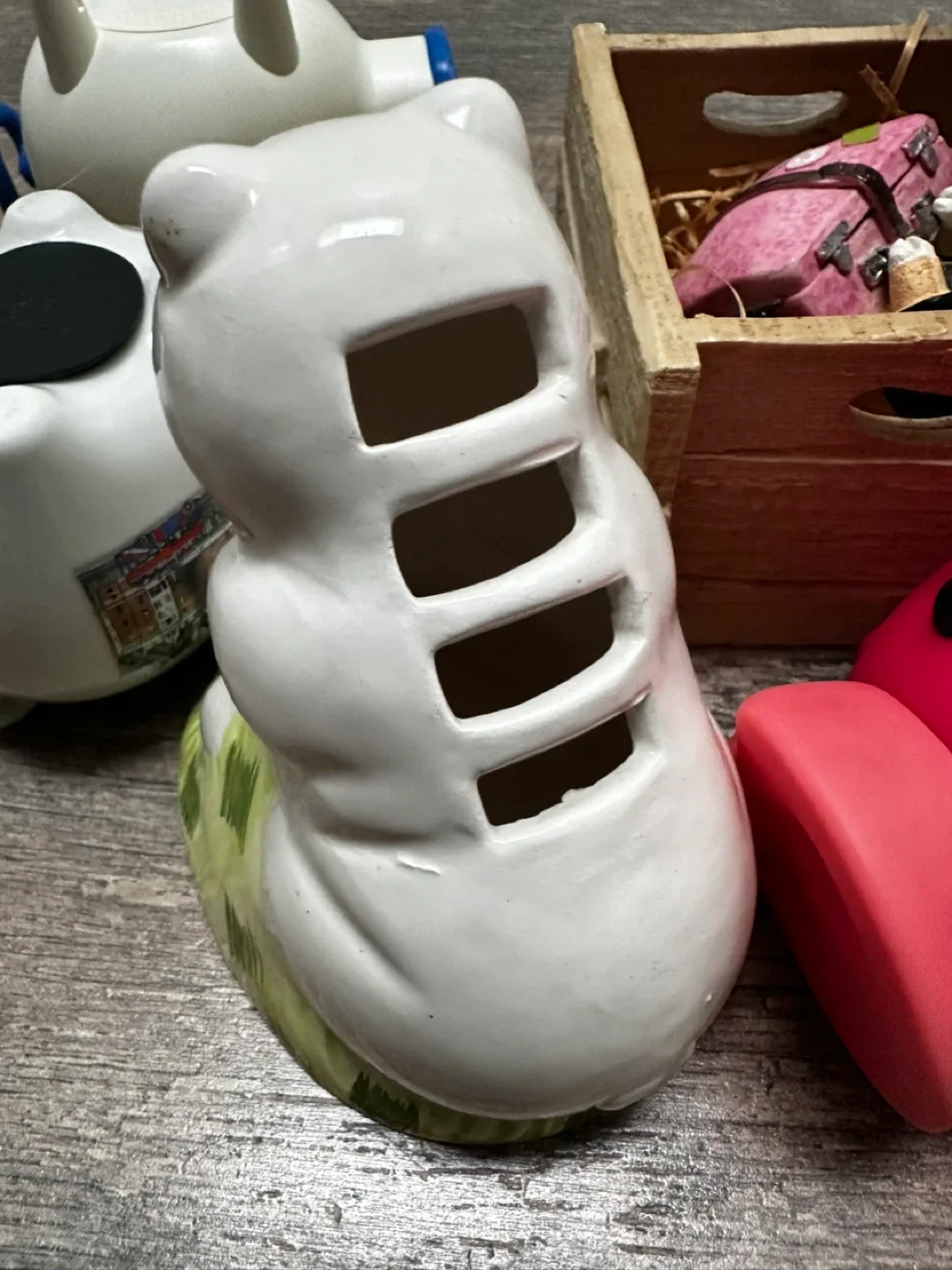 Assorted Piggy Banks - Unique Collection image indicator(6)