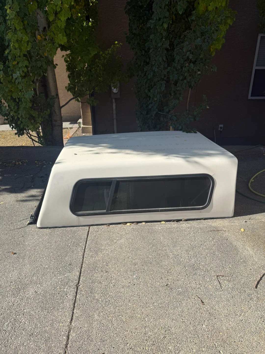 Truck Bed Topper - White image indicator(2)