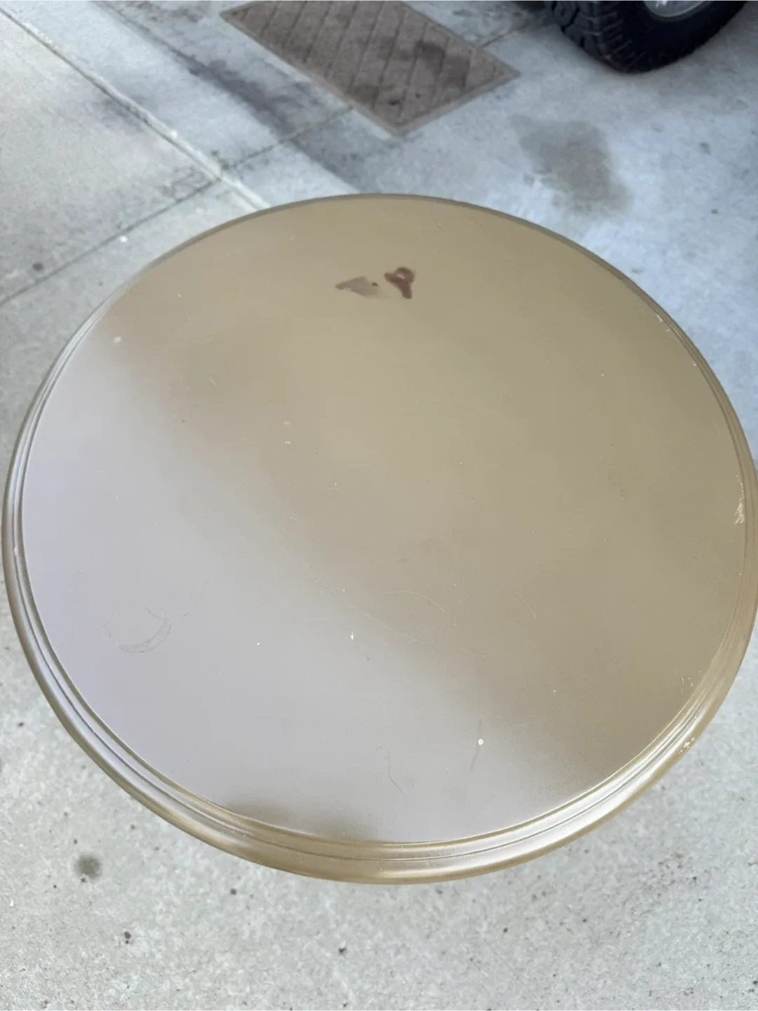 Accent Table with Storage image indicator(5)