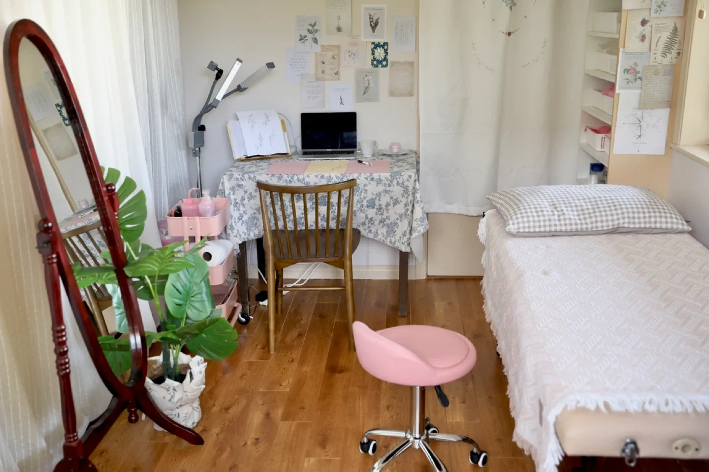 💖 Women-Only Healing Beauty Natural Lash Lift – $50 💖 image indicator(2)