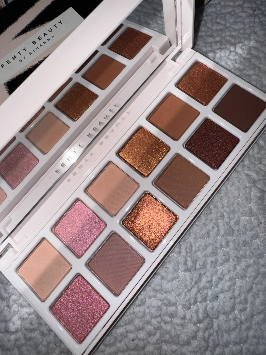 Fenty Beauty Bomb Posse Eyeshadow Palette - photo 3