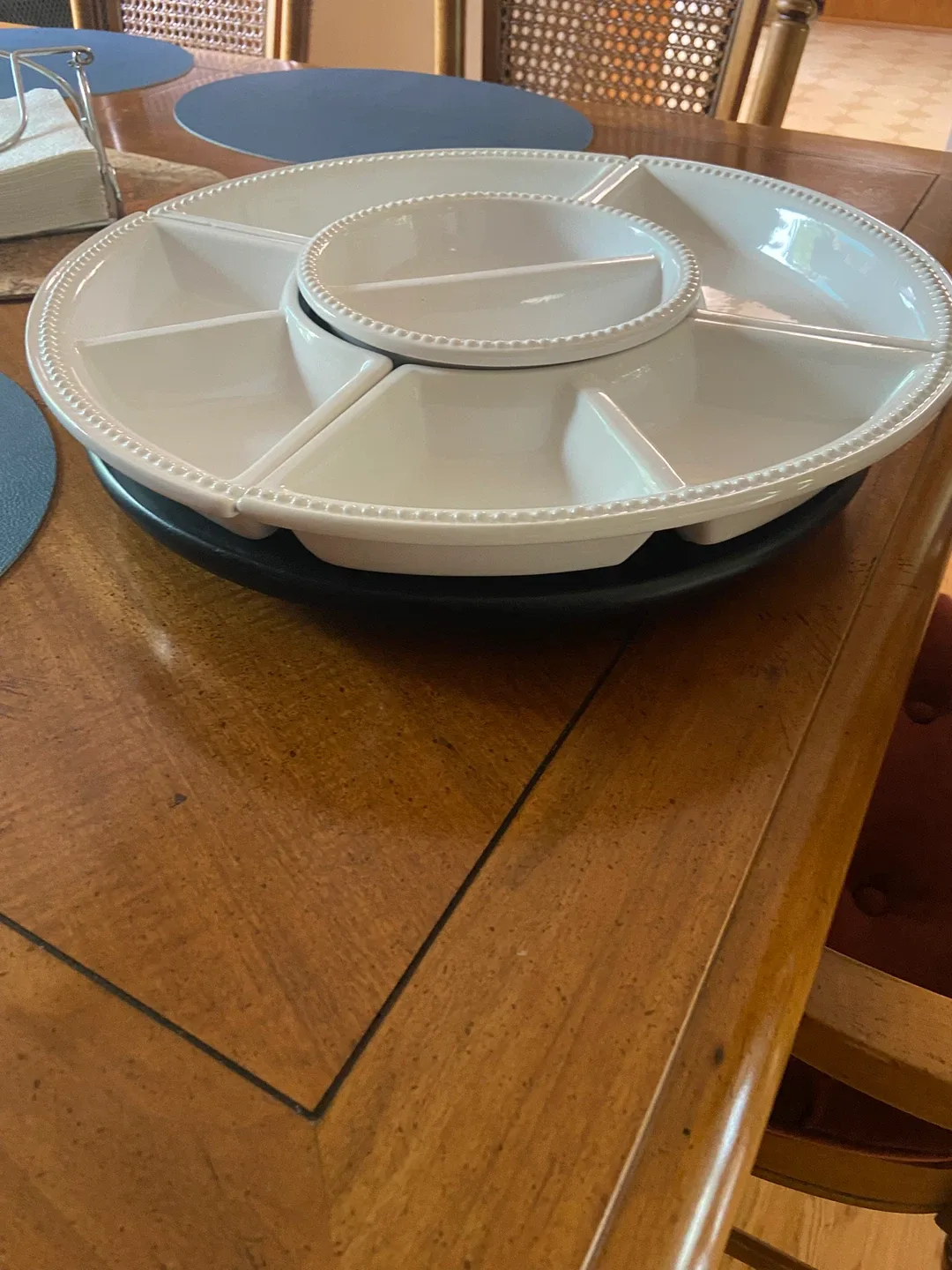 Round Entertaining Platter-Lazy Susan image indicator(2)