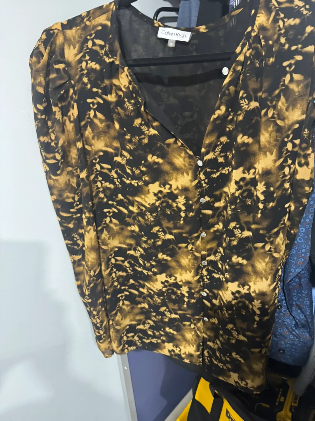 Calvin Klein Blouse - Size L thumbnail