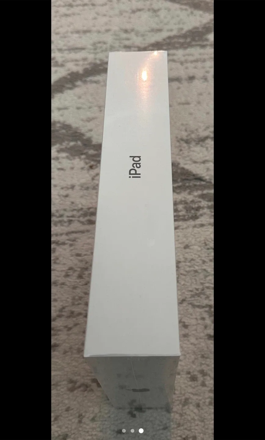 New Apple iPad 9 th gen 64 gb wifi image indicator(2)