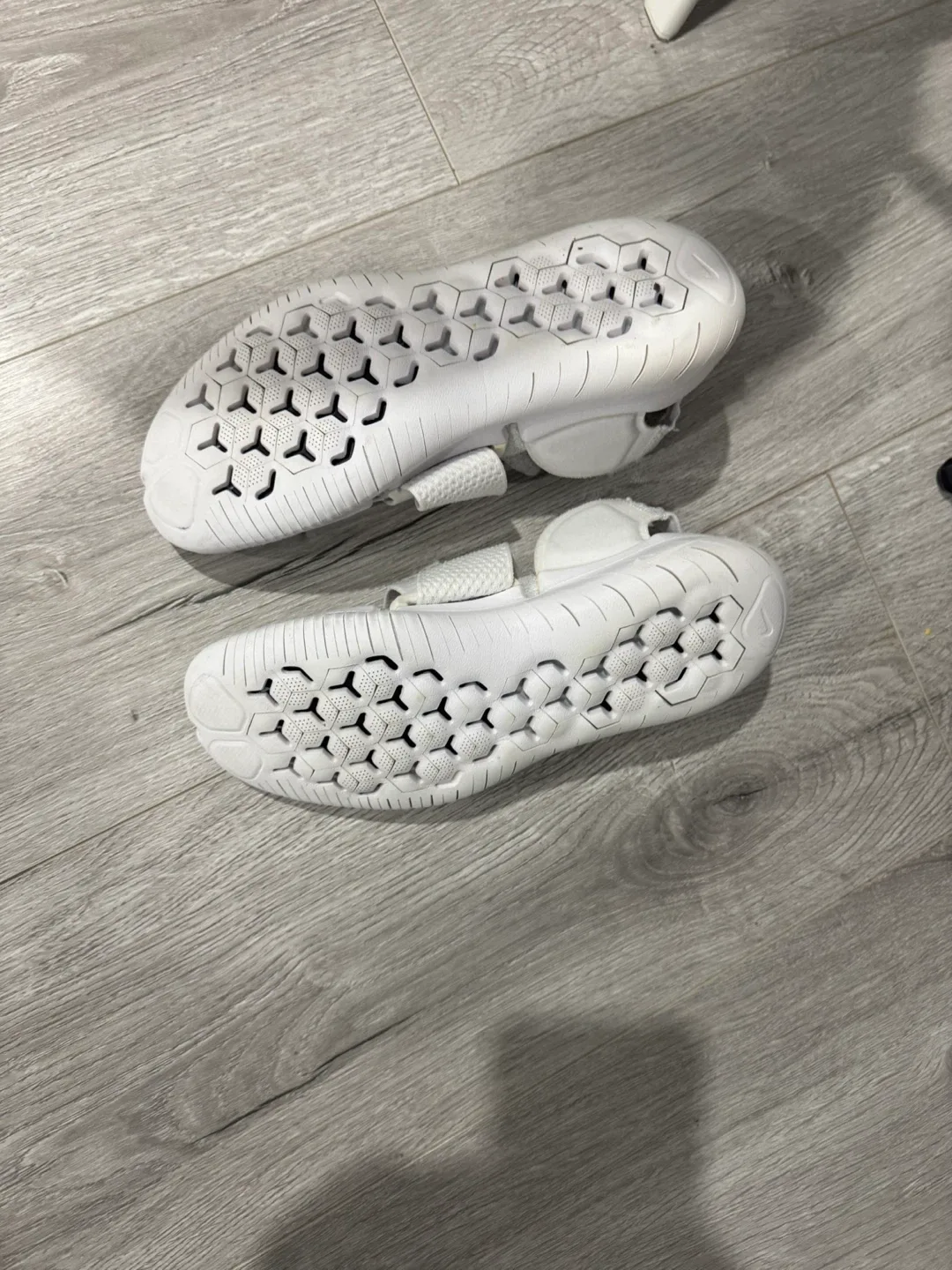 Nike Free Motion Flyknit 2017 White Shoes image indicator(2)