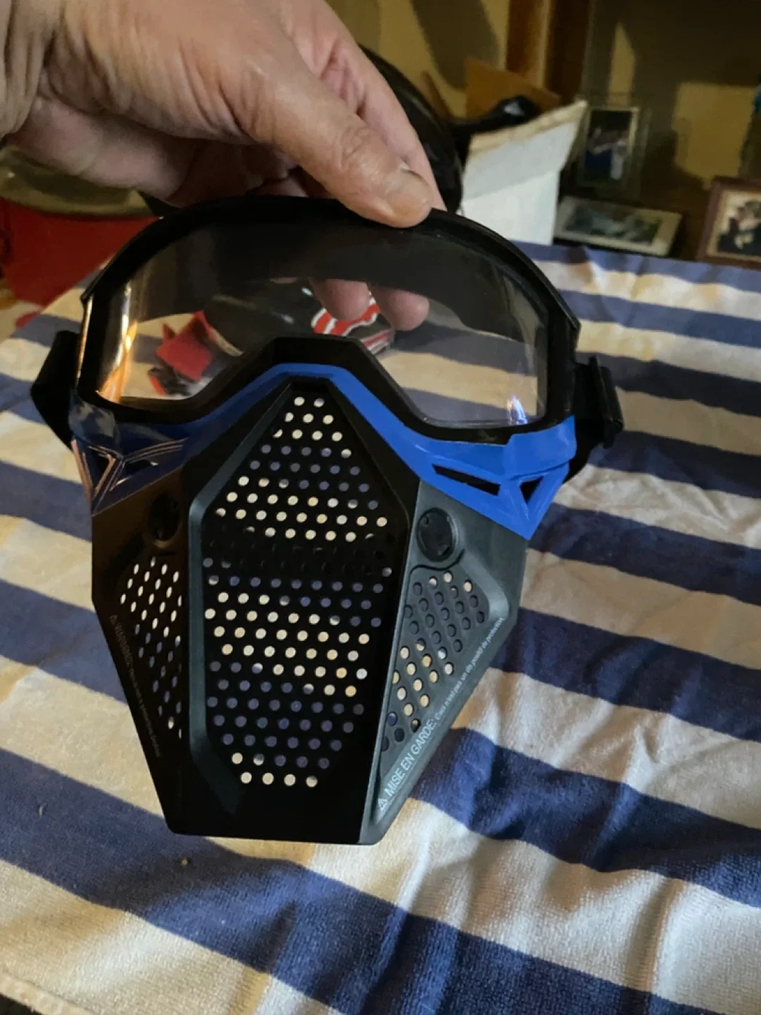 New never used multi-sport KOOL mask image indicator(5)