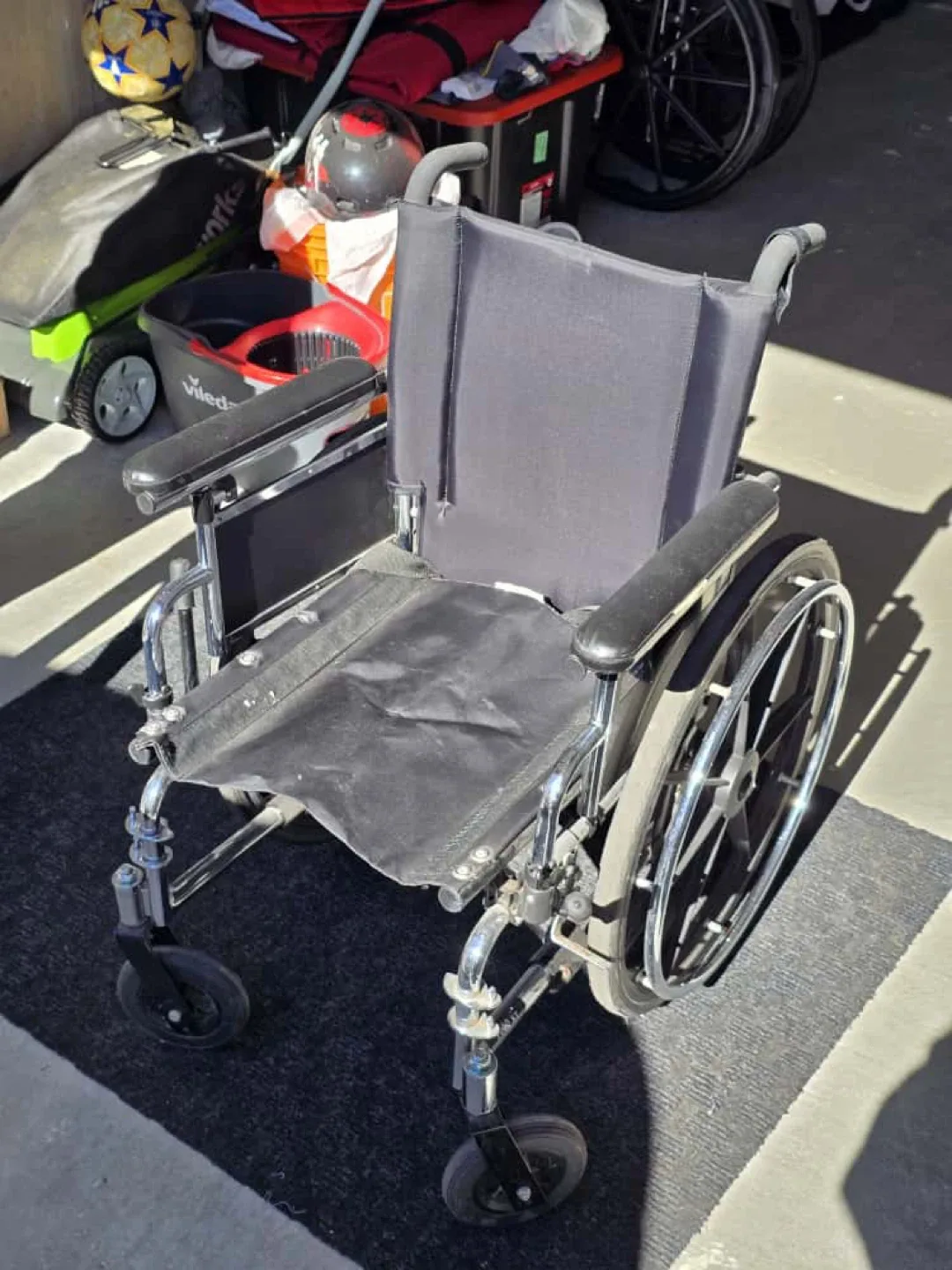 Invacare 9000 XT Wheelchair image indicator(2)