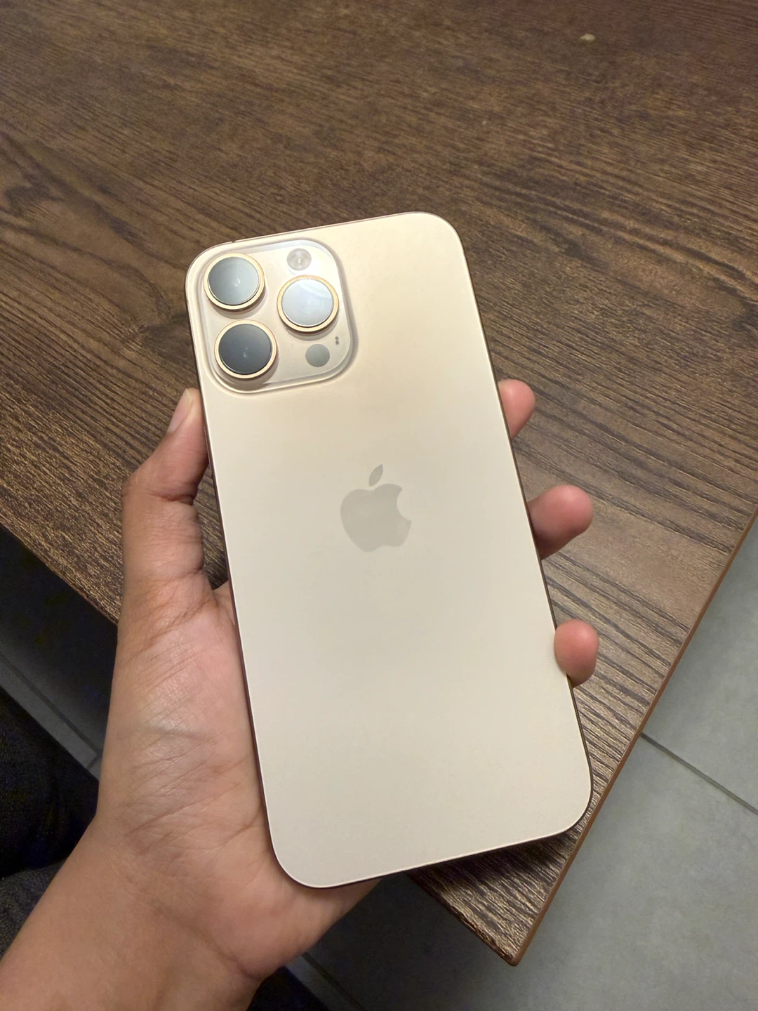 iPhone 16 Pro Max- 256 gb- Desert Titanium