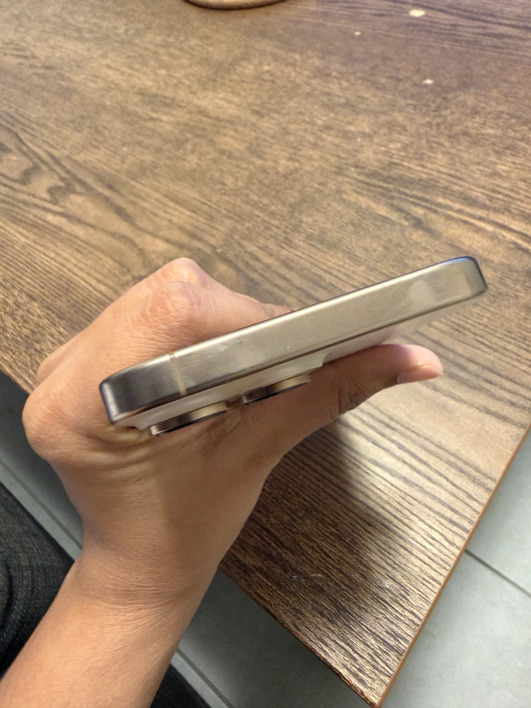 iPhone 16 Pro Max- 256 gb- Desert Titanium - photo 4