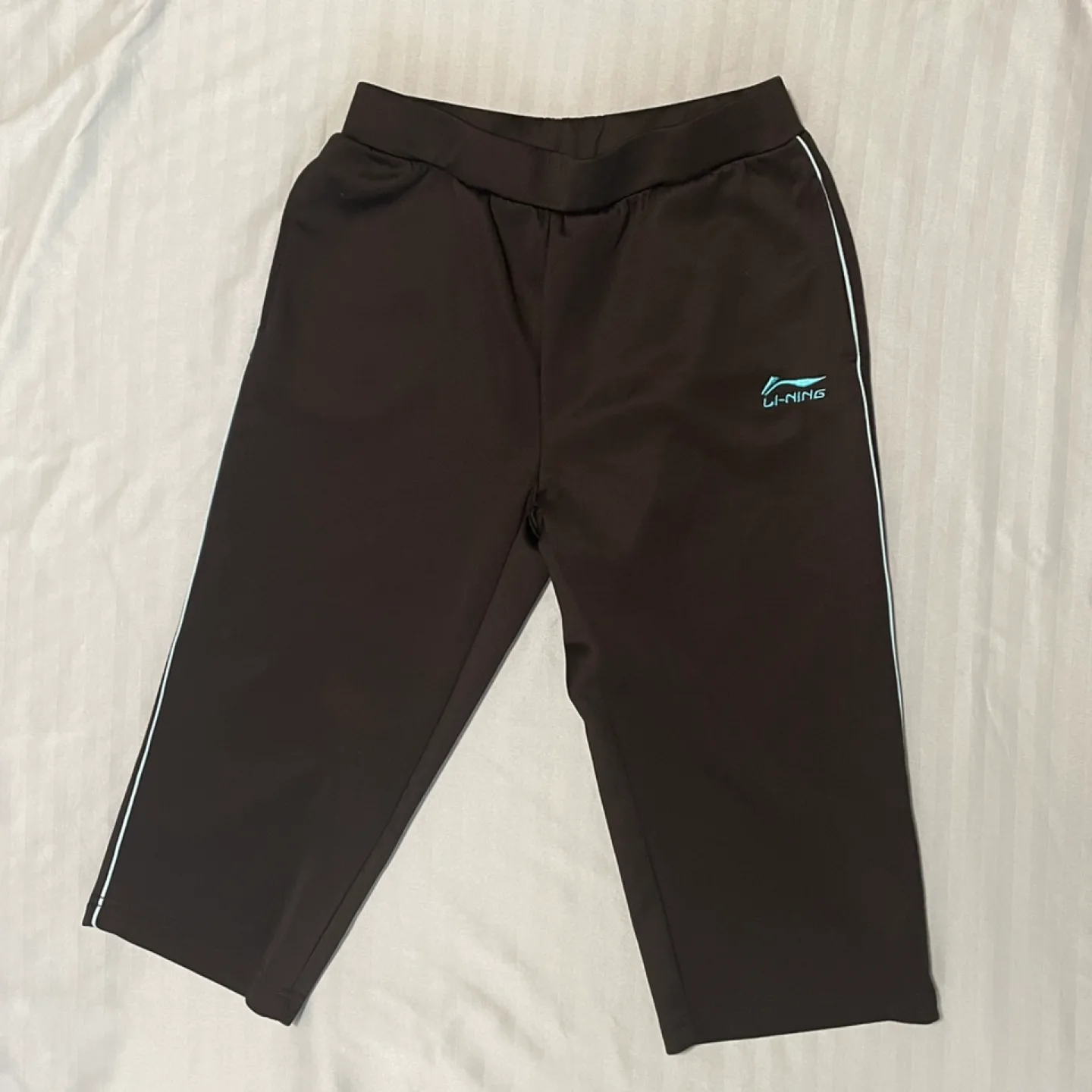 Quality gym pants thumbnail