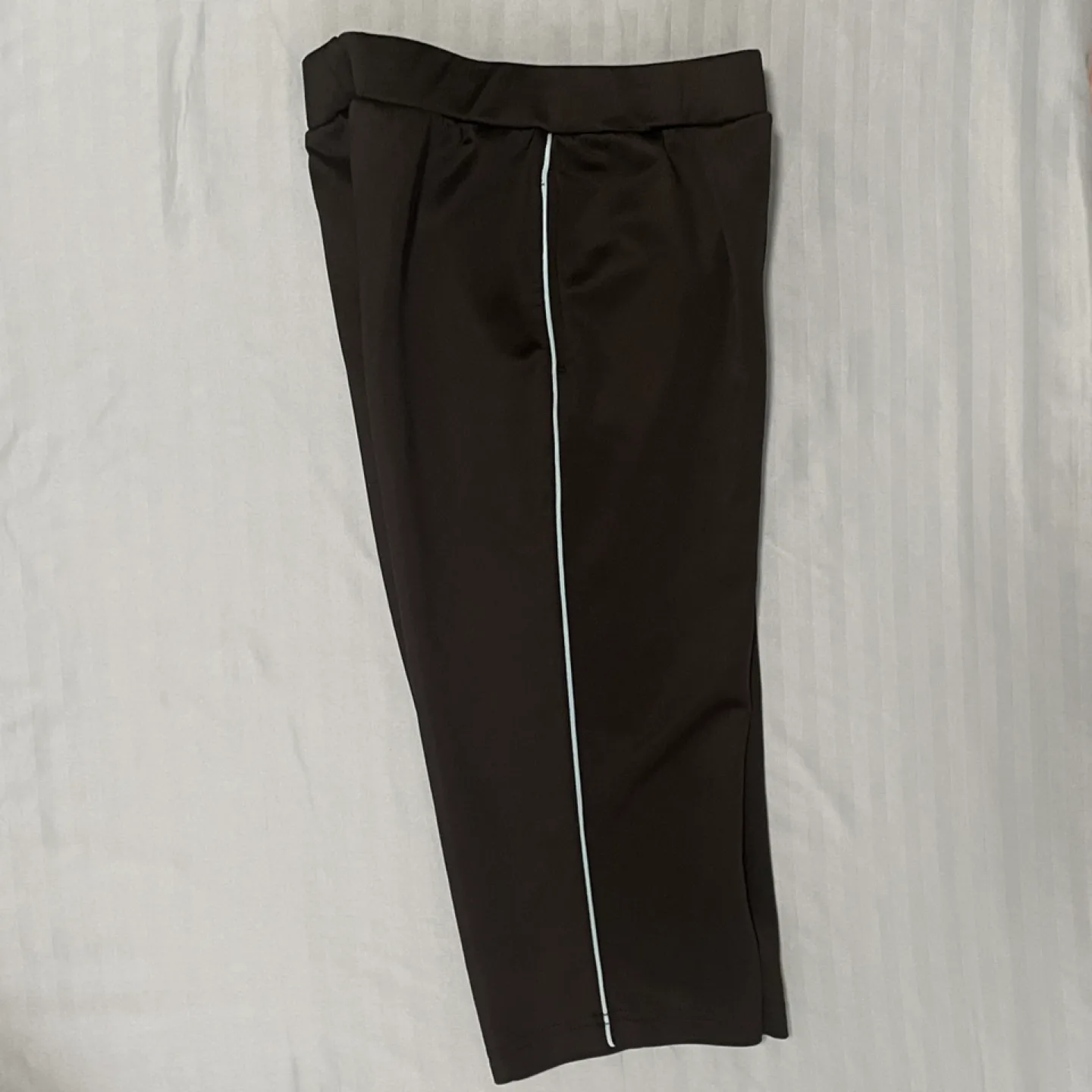 Quality gym pants image indicator(2)