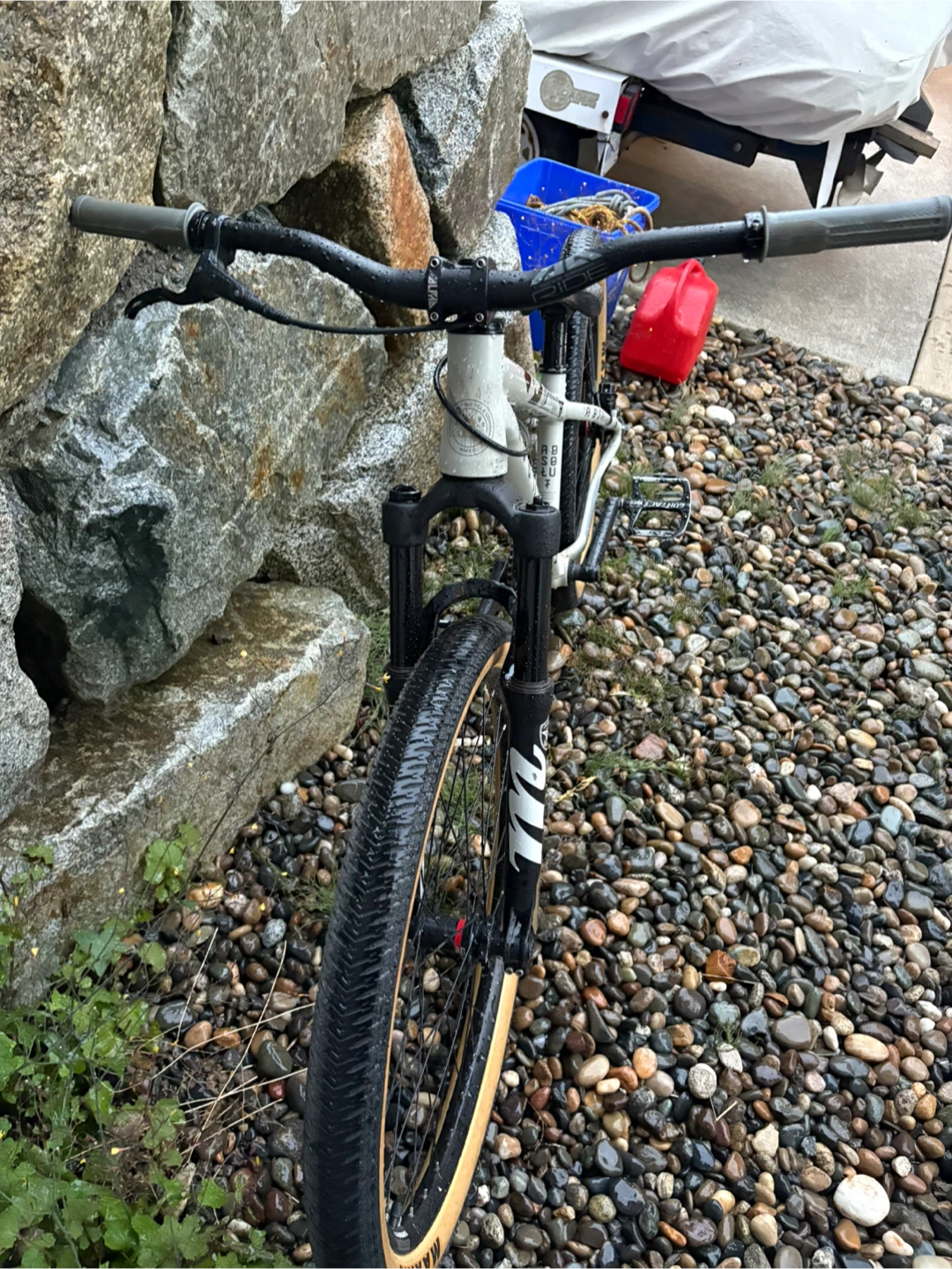 COMMENCAL ABSOLUT DJ - photo 4