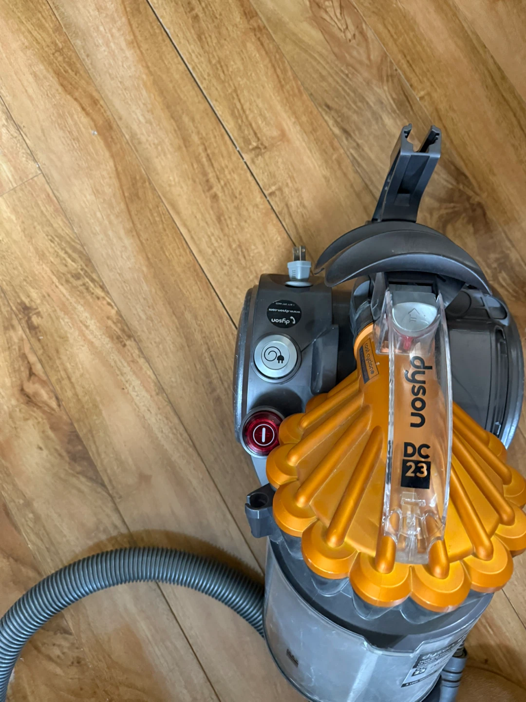 Dyson Stowaway DC23 Vacuum Cleaner - photo 3