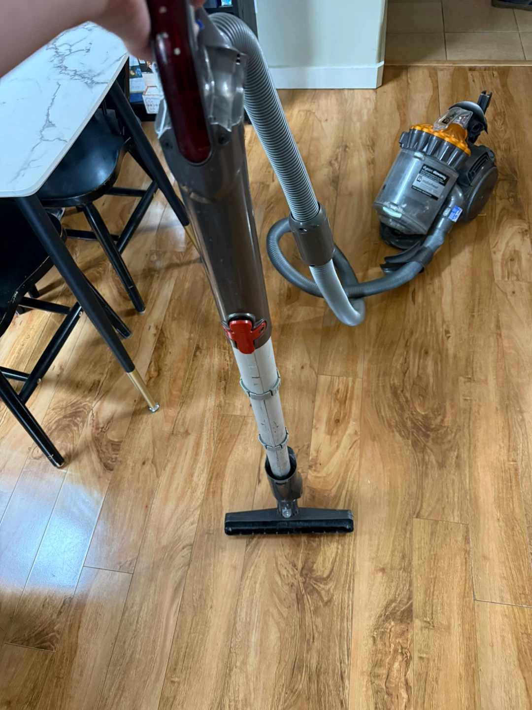 Dyson Stowaway DC23 Vacuum Cleaner - photo 4