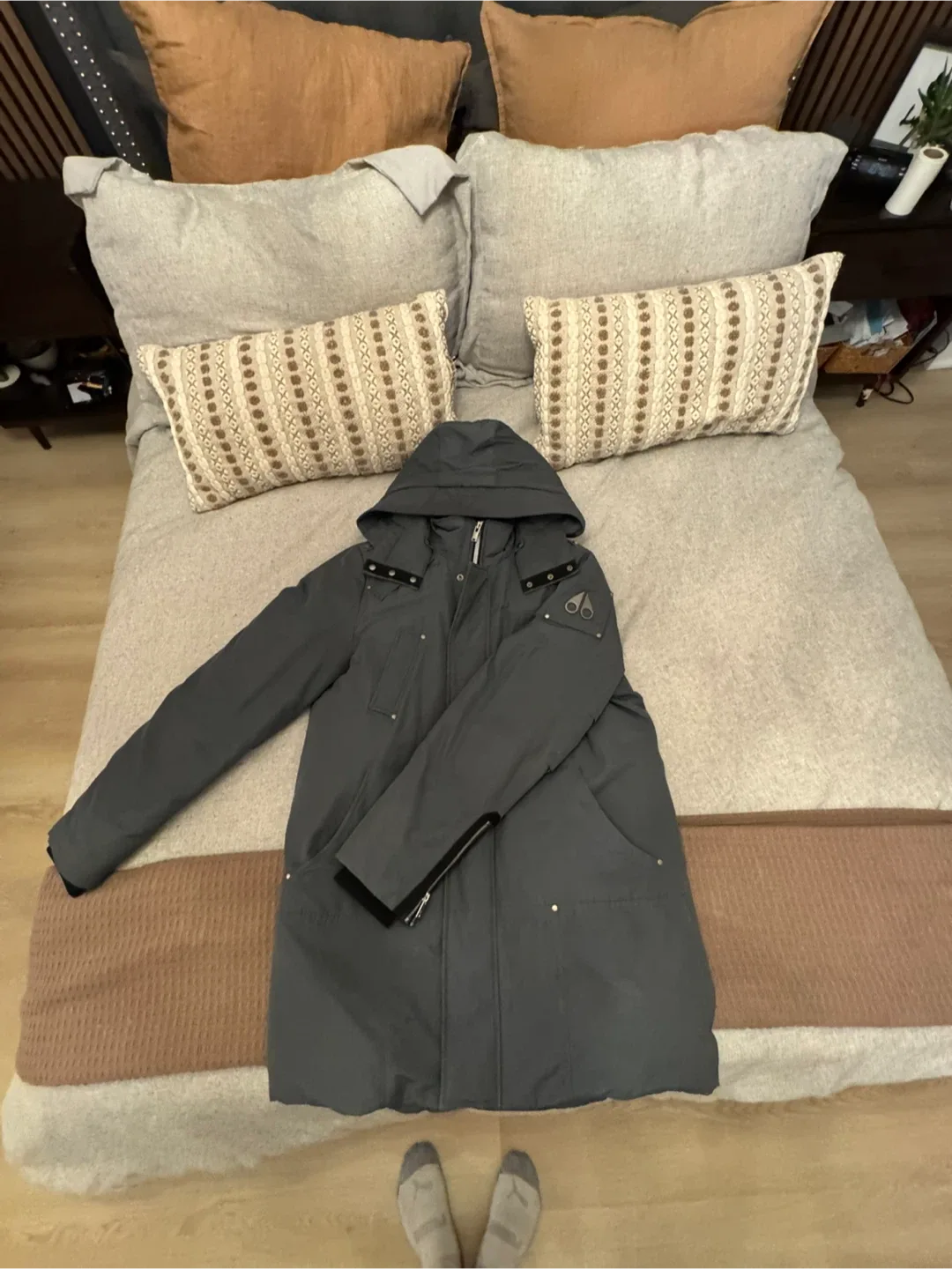 Moose Knuckles Down Parka - Size L image indicator(2)