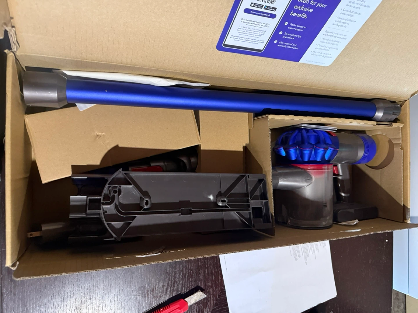 Dyson V8 Vacuum Cleaner (with Box) - photo 3