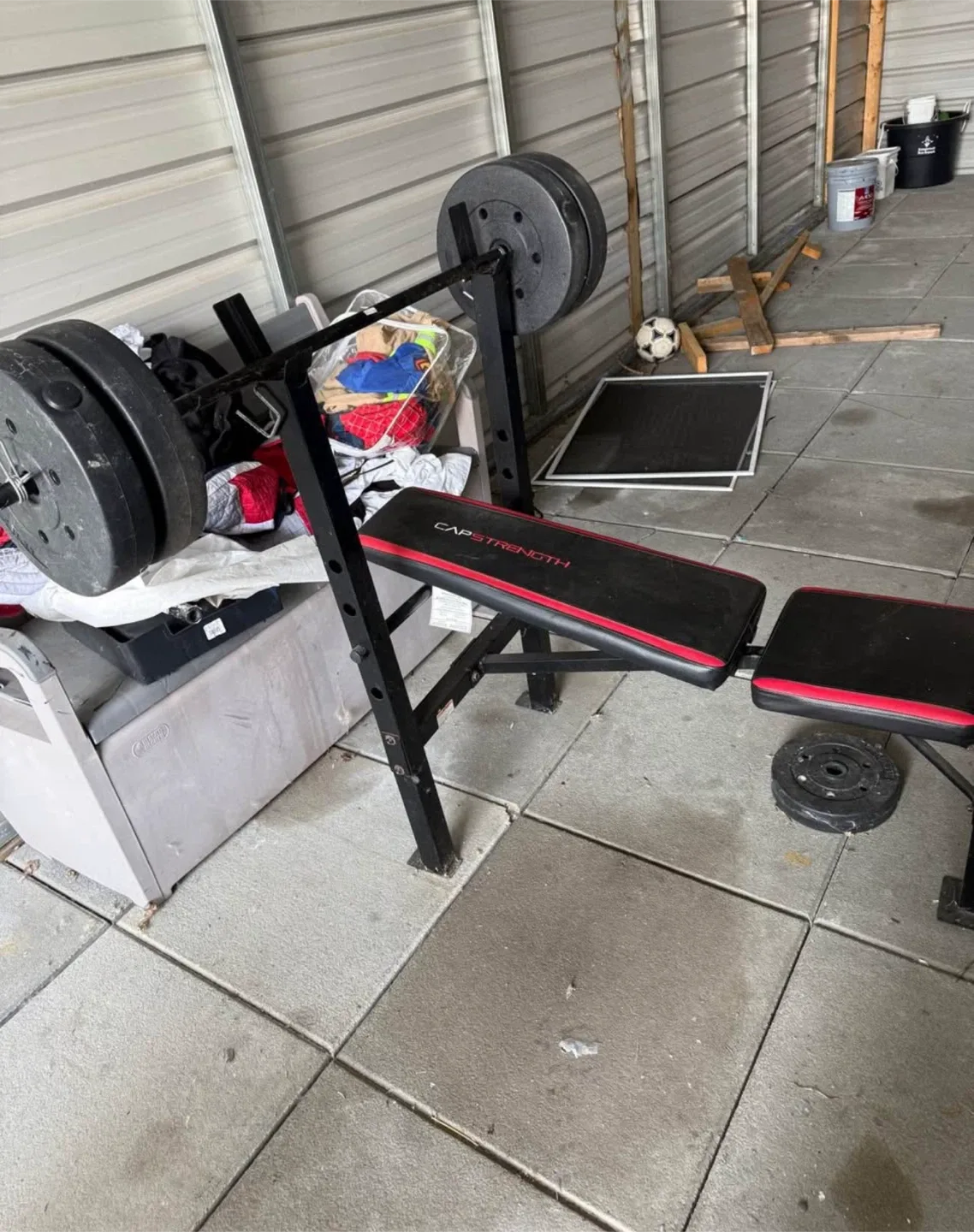 Punching bag and bench press bundle image indicator(4)