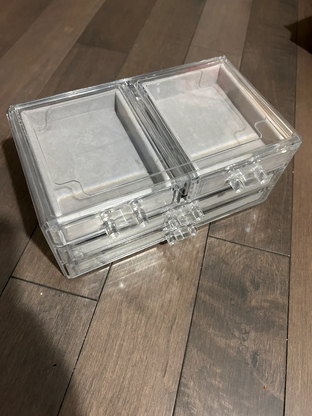 Homesense Acrylic 4-Drawer Makeup Organizer image indicator(5)