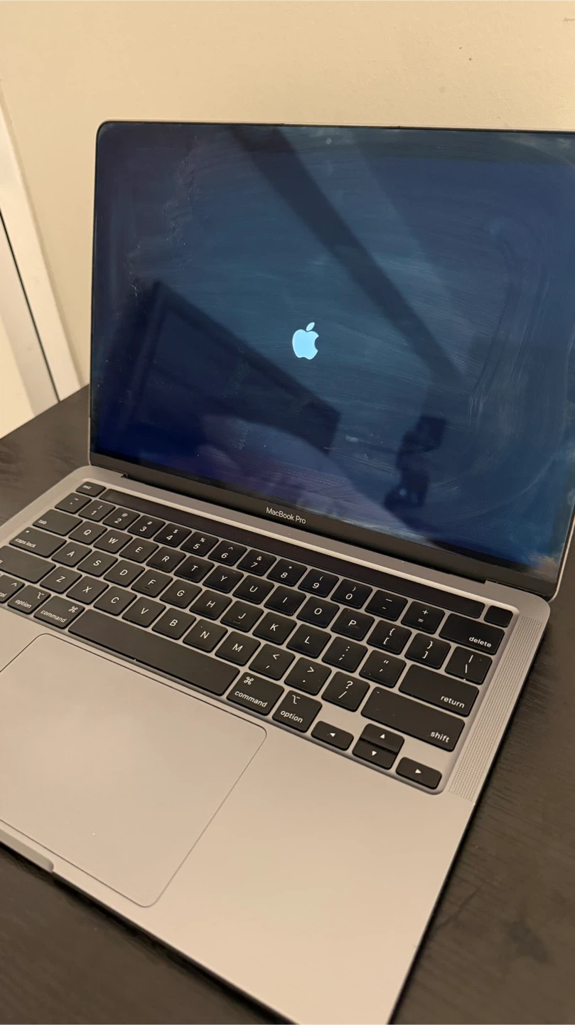 Macbook Pro 2020 space gray with Apple Care - photo 2