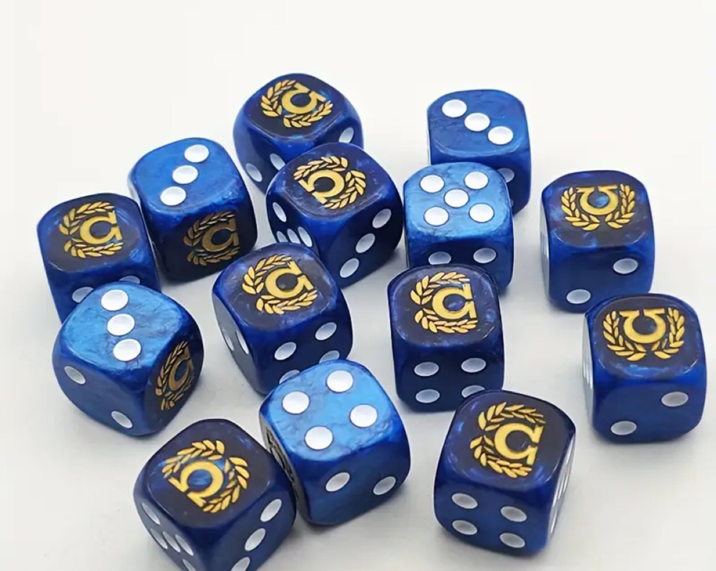 Warhammer 40k- Ultra Marines 18 dice set.