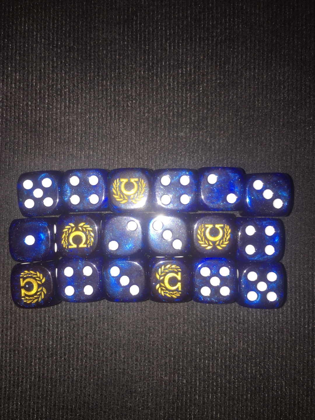 Warhammer 40k- Ultra Marines 18 dice set. - photo 4