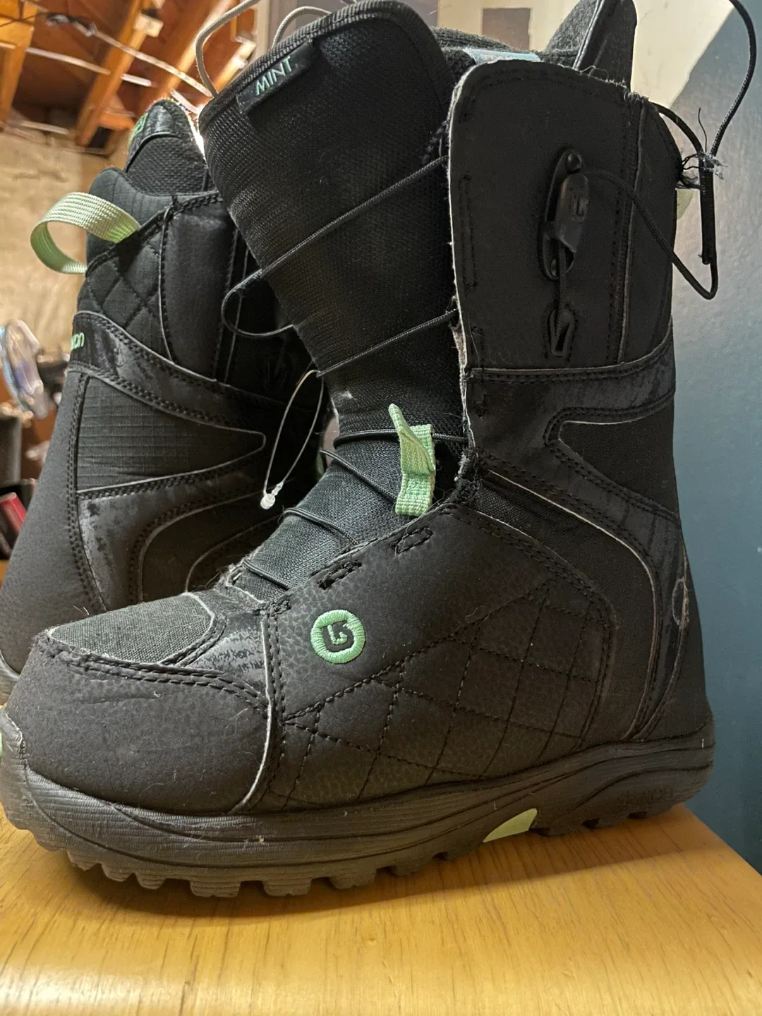 BurtonWomen's Snowboard Boots image indicator(3)