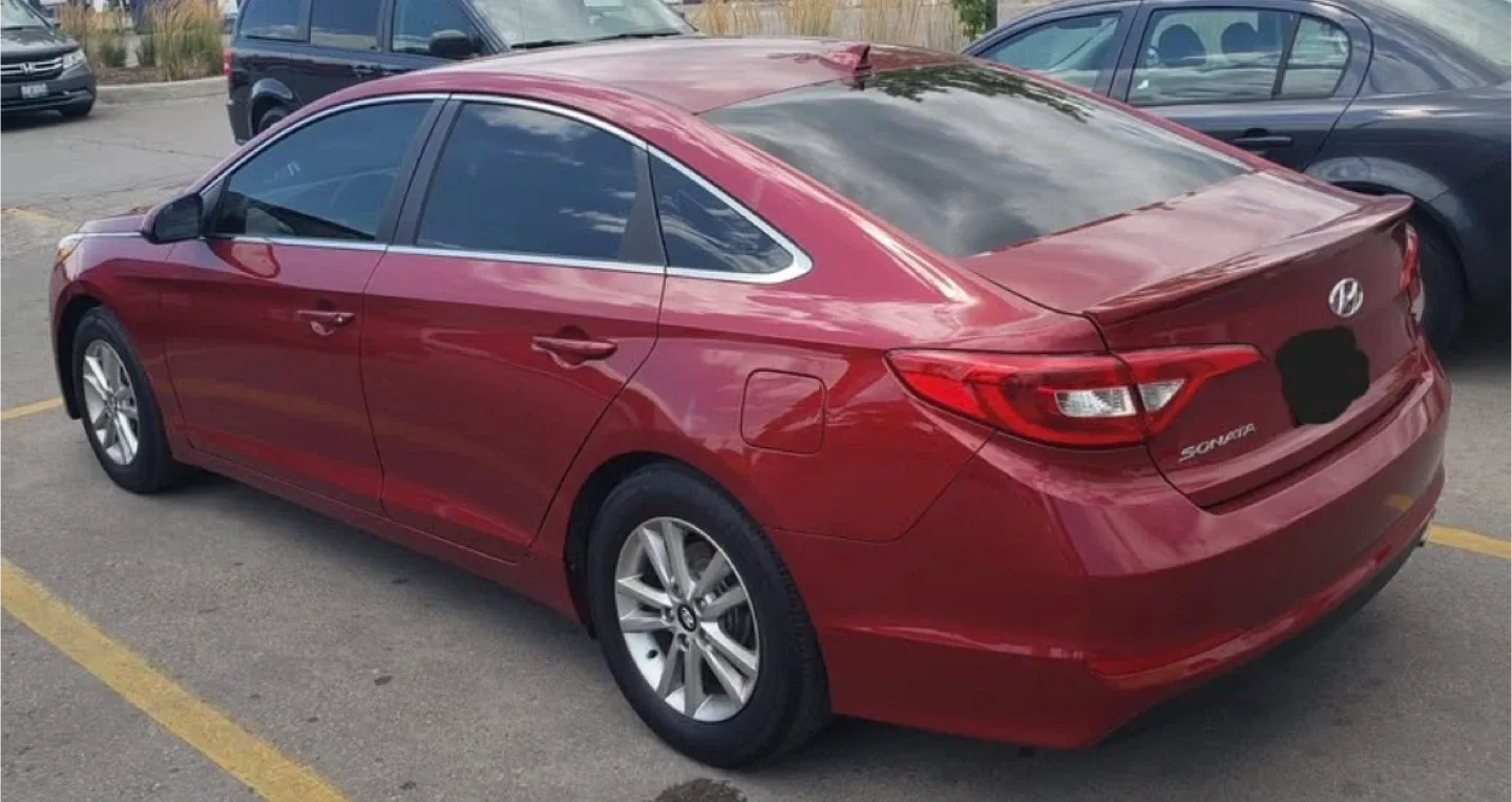 2015 Hyundai Sonata – Great value + New winter Tires image indicator(8)