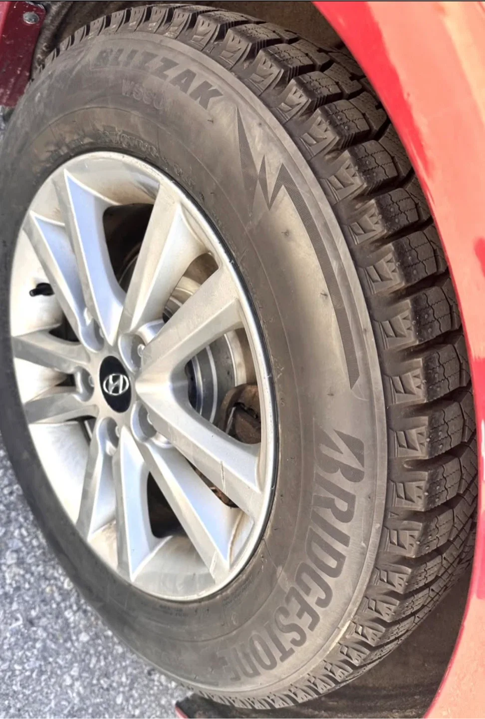 2015 Hyundai Sonata – Great value + New winter Tires image indicator(9)