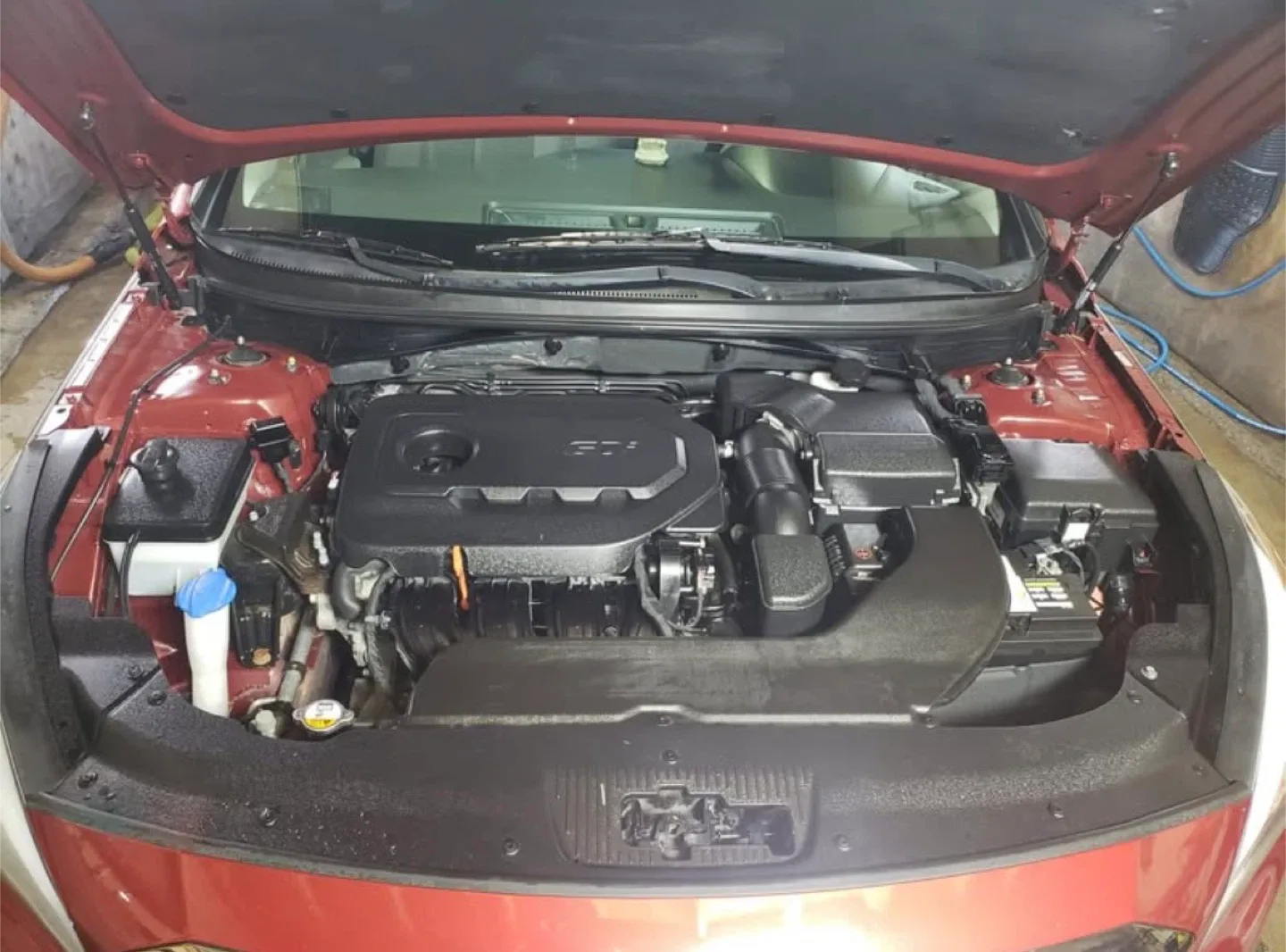 2015 Hyundai Sonata – Great value + New winter Tires image indicator(5)