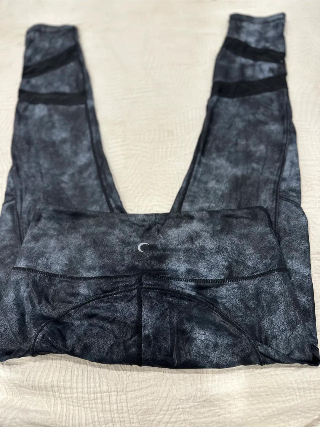 Zyia Activewear Lot: Top, Bra, Pants image indicator(8)