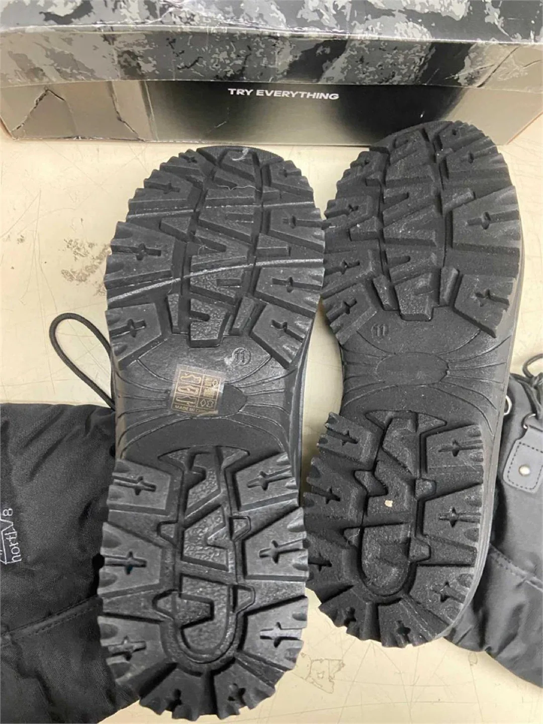 North V8 Mountaineer-2M Winter Boots - US 11 image indicator(3)