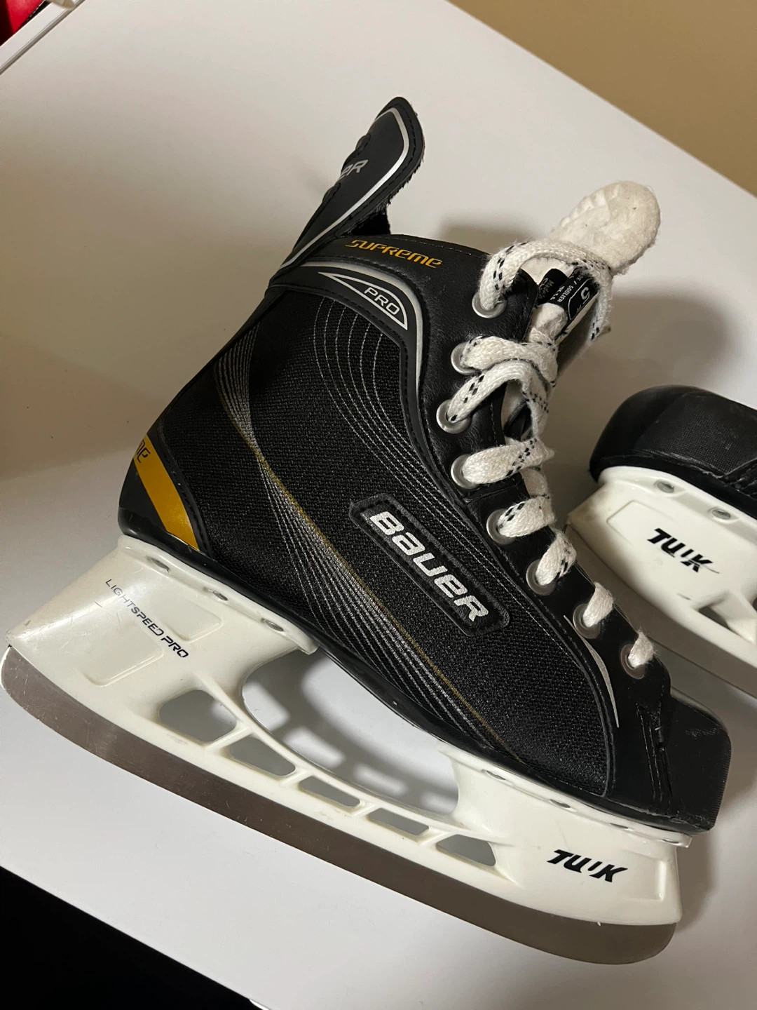 BAUER Supreme Hockey Skates, Size 6 - photo 2